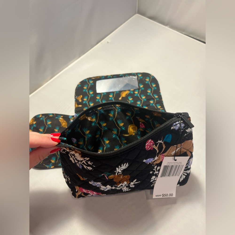 NWT Vera Bradley Brush & Cosmetic Case in Merry Mischief
